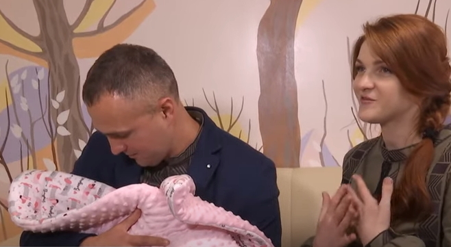 Дочка родилась очень сильной: Марьяну Мамонову выписали из роддома и подарили квартиру